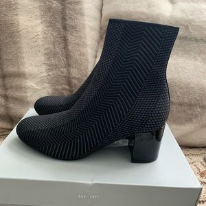 Rockport TM oaklee stretchy boots